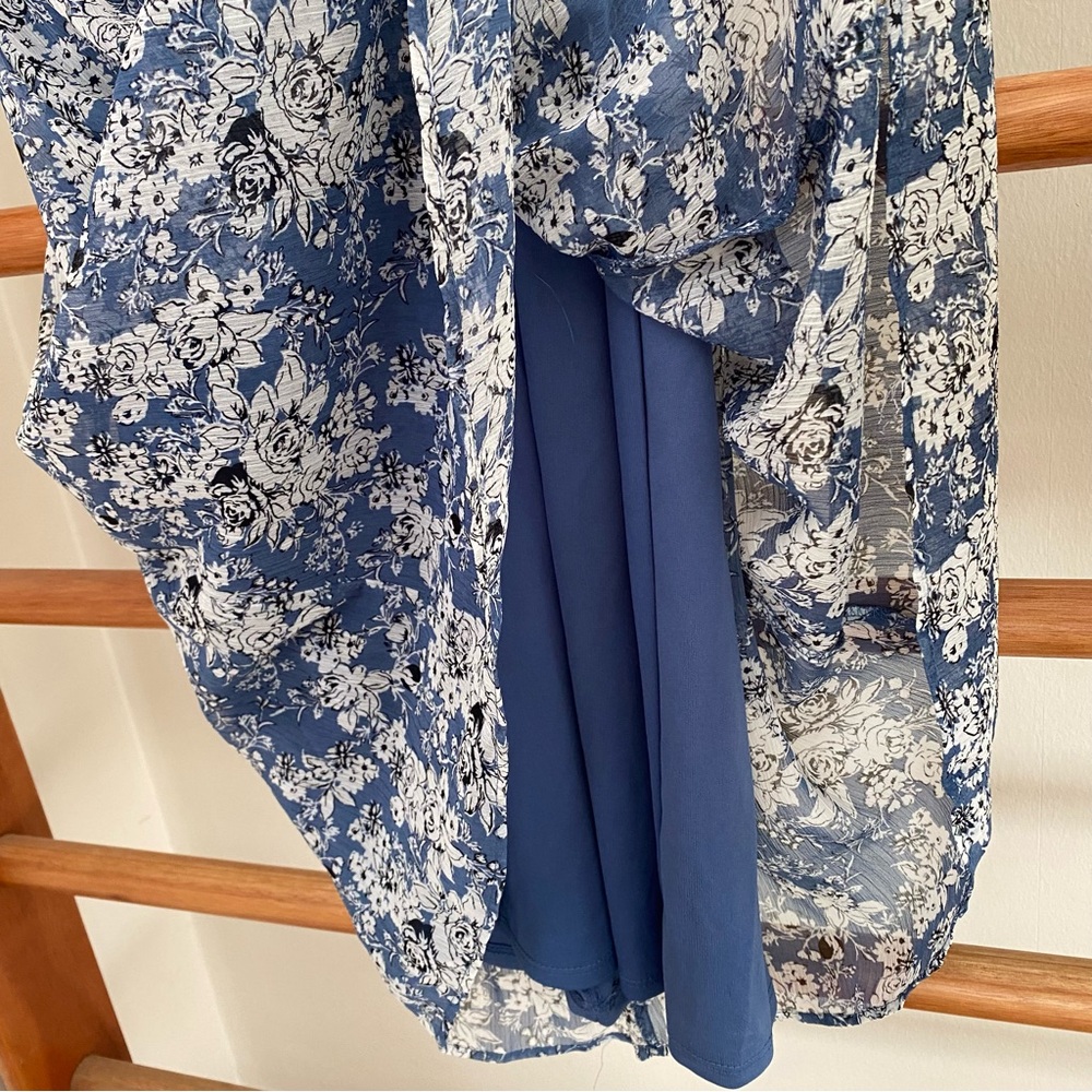 Roz & Ali chiffon-like cap sleeve dress - Picture 2 of 9